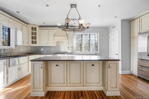 22 Verdun Avenue New Rochelle NY 10804