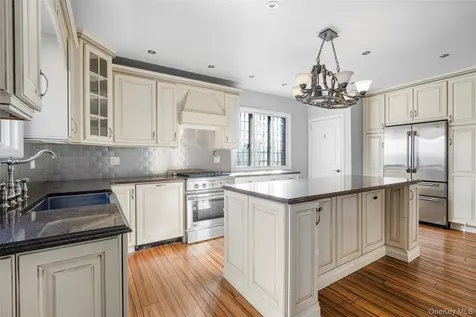 22 Verdun Avenue New Rochelle NY 10804