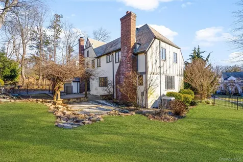 22 Verdun Avenue New Rochelle NY 10804