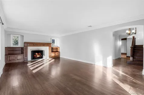 22 Verdun Avenue New Rochelle NY 10804
