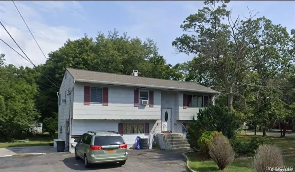 Central Islip NY 11722
