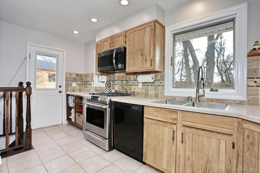 19 Augur Road Suffern NY 10901