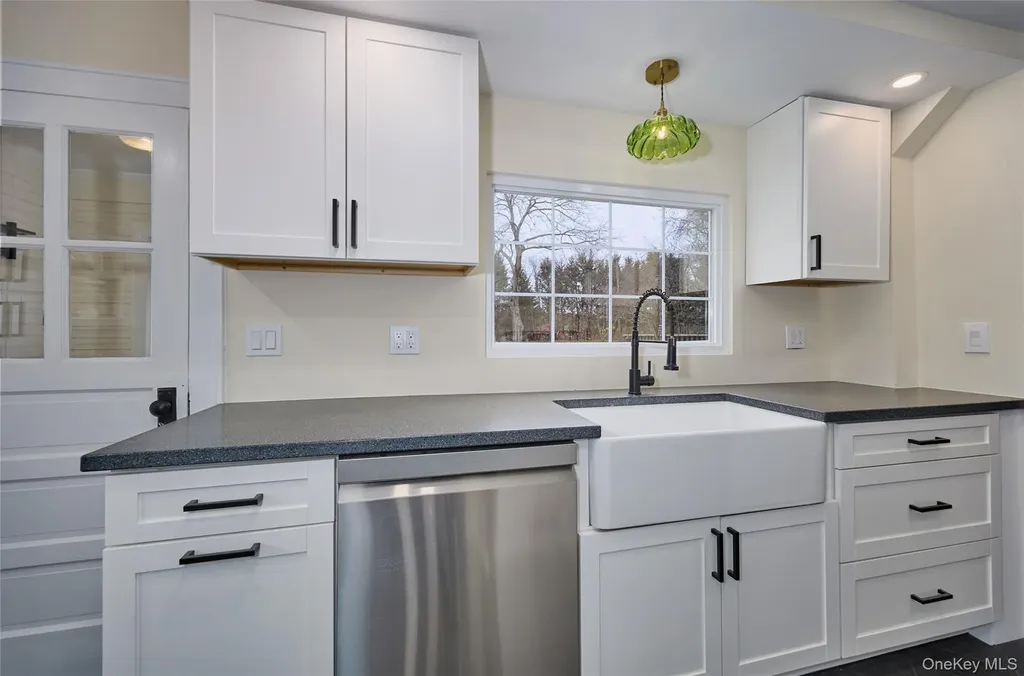 30 Myrtle Avenue Pine Plains NY 12567