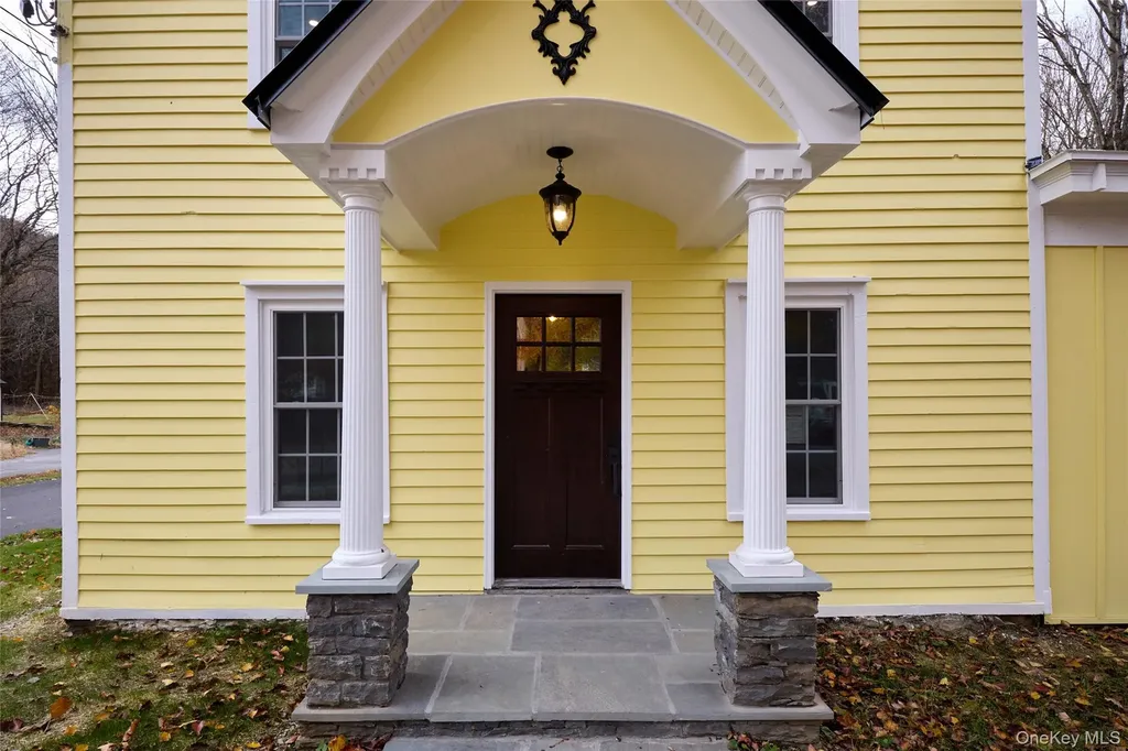 30 Myrtle Avenue Pine Plains NY 12567