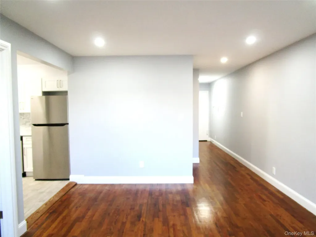 324 Post Avenue Westbury NY 11590