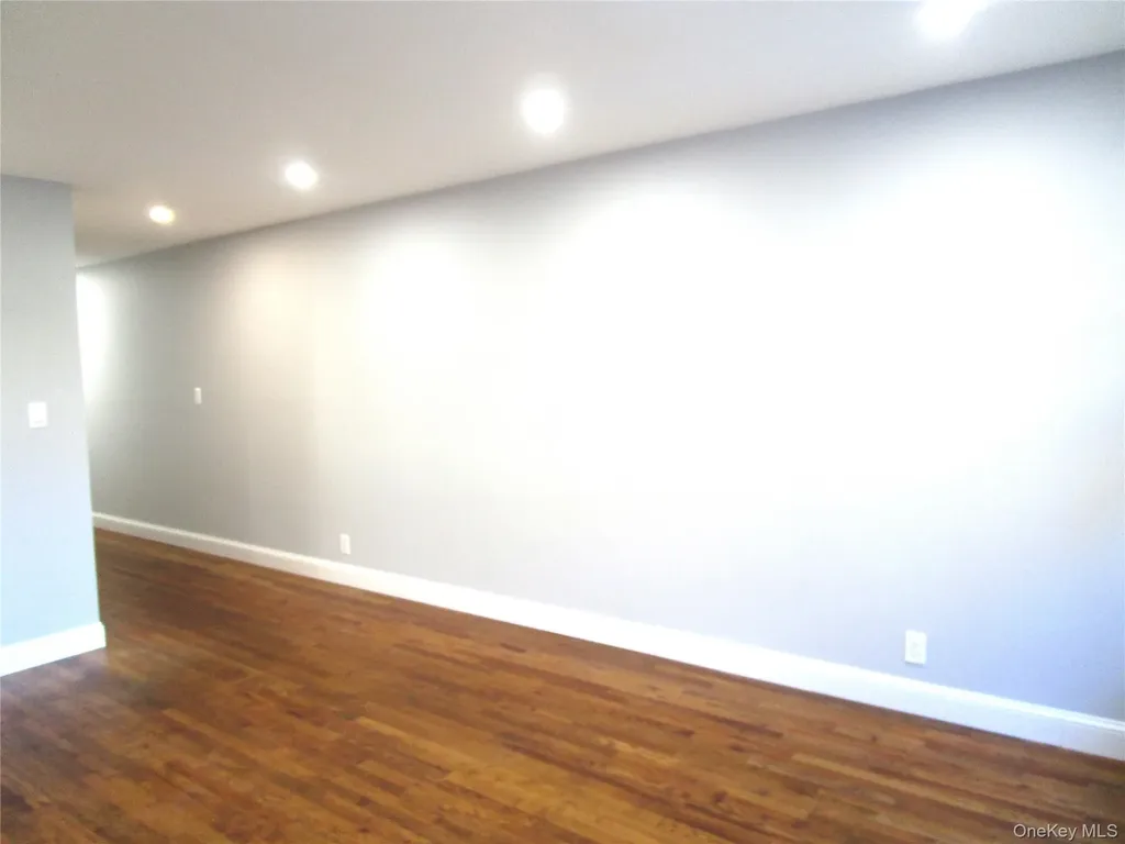324 Post Avenue Westbury NY 11590