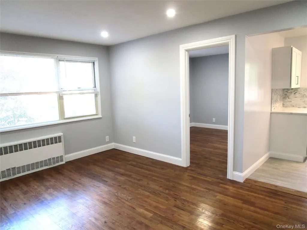 324 Post Avenue Westbury NY 11590
