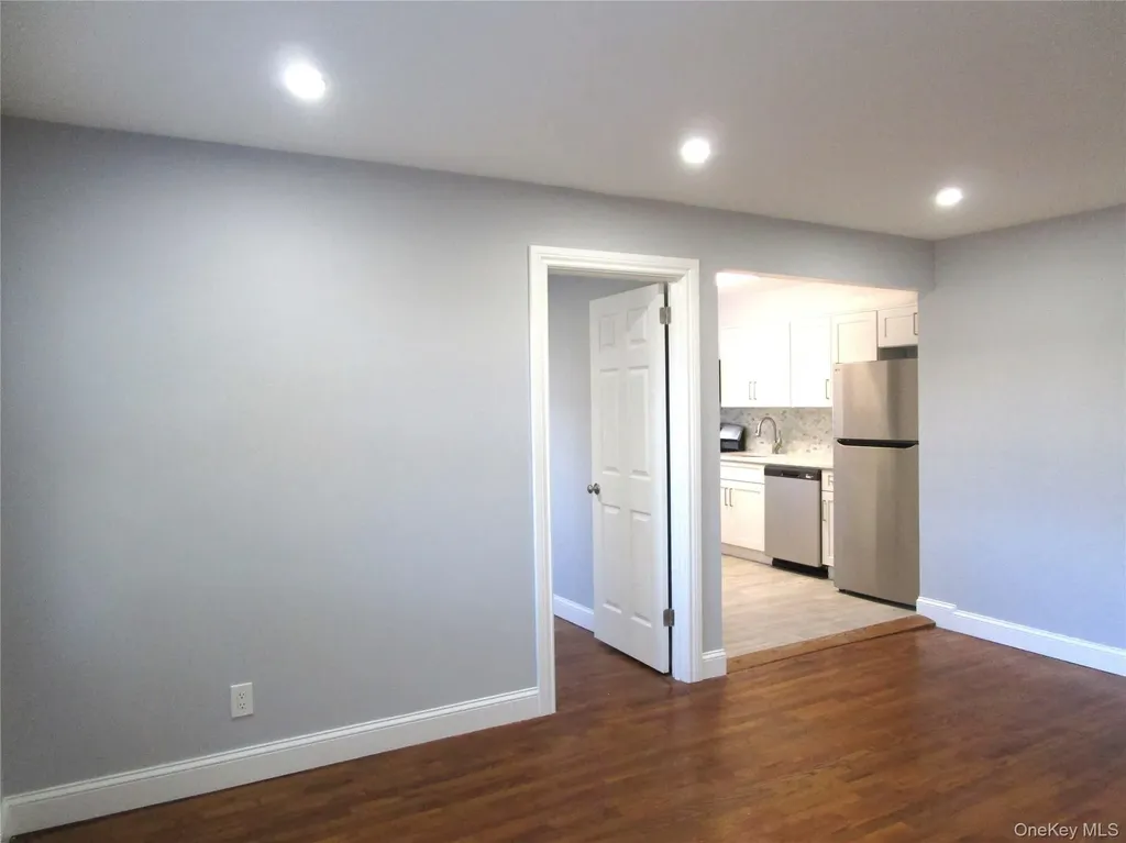 324 Post Avenue Westbury NY 11590