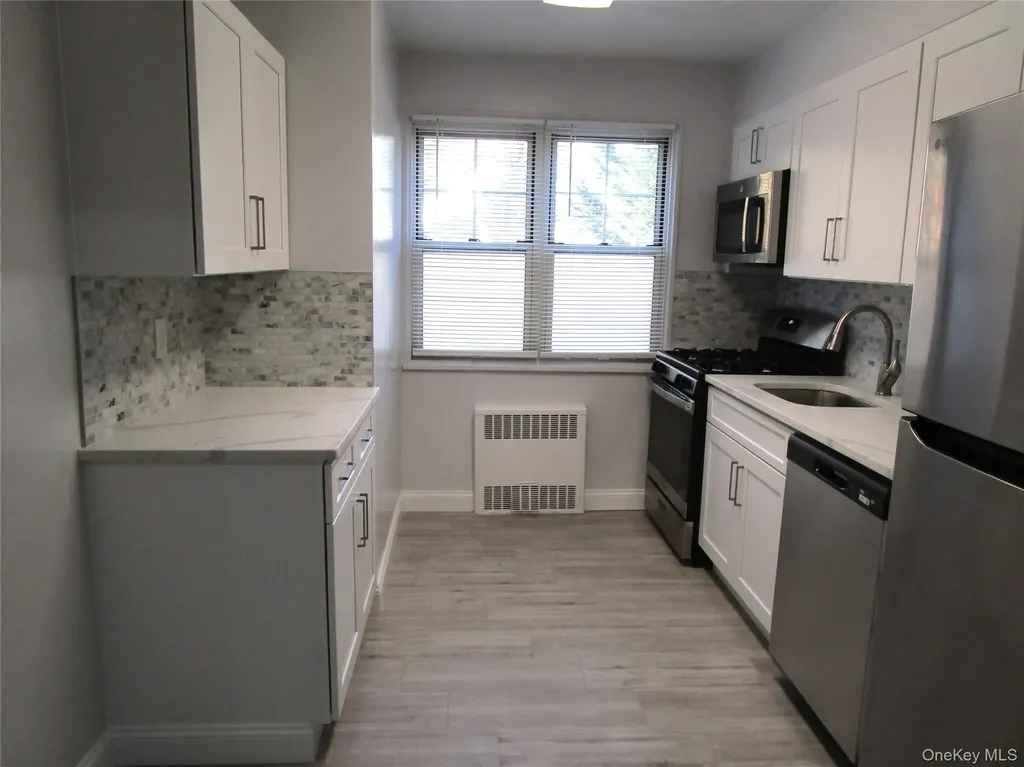 324 Post Avenue Westbury NY 11590