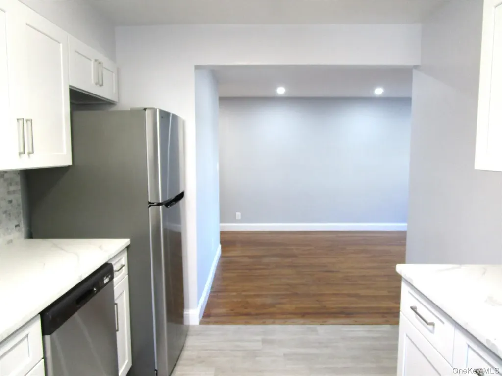 324 Post Avenue Westbury NY 11590