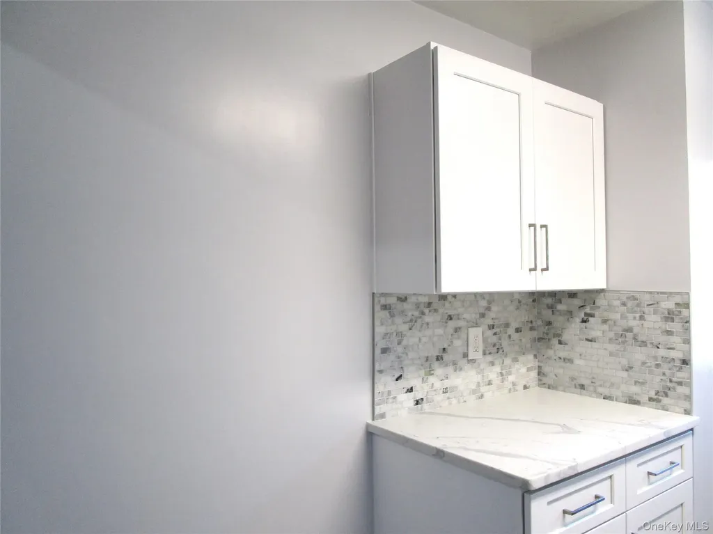 324 Post Avenue Westbury NY 11590
