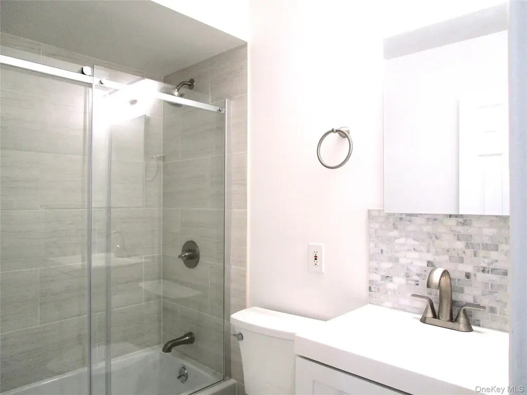 324 Post Avenue Westbury NY 11590