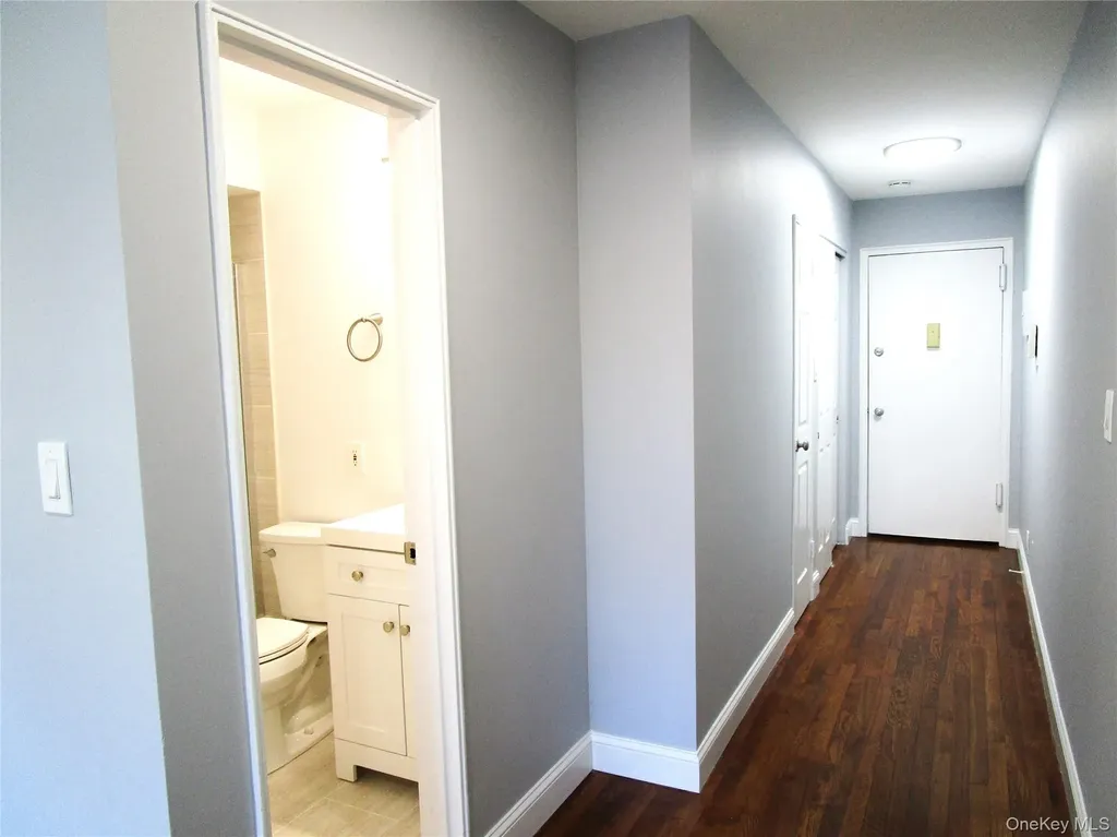 324 Post Avenue Westbury NY 11590