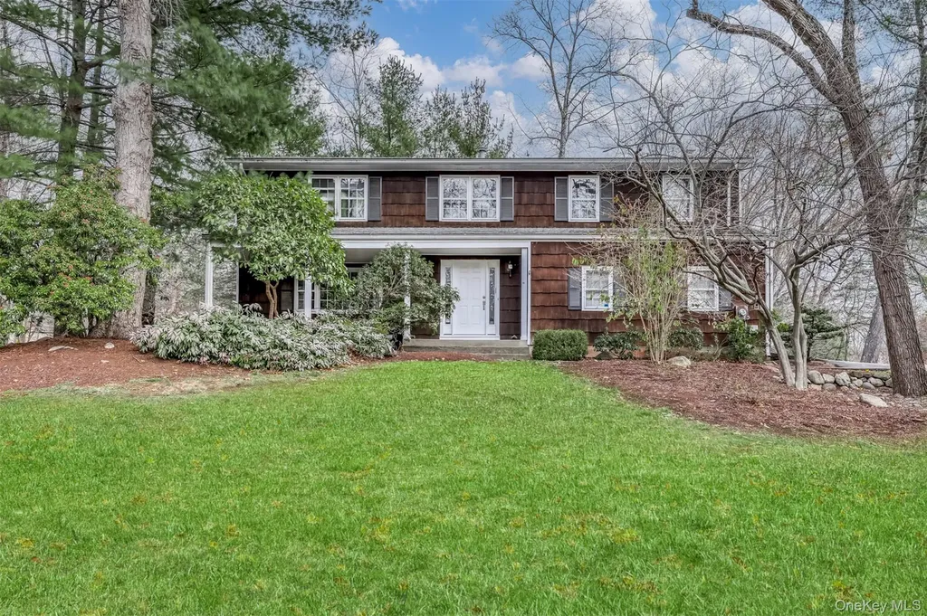16 Kings Gate Road Suffern NY 10901