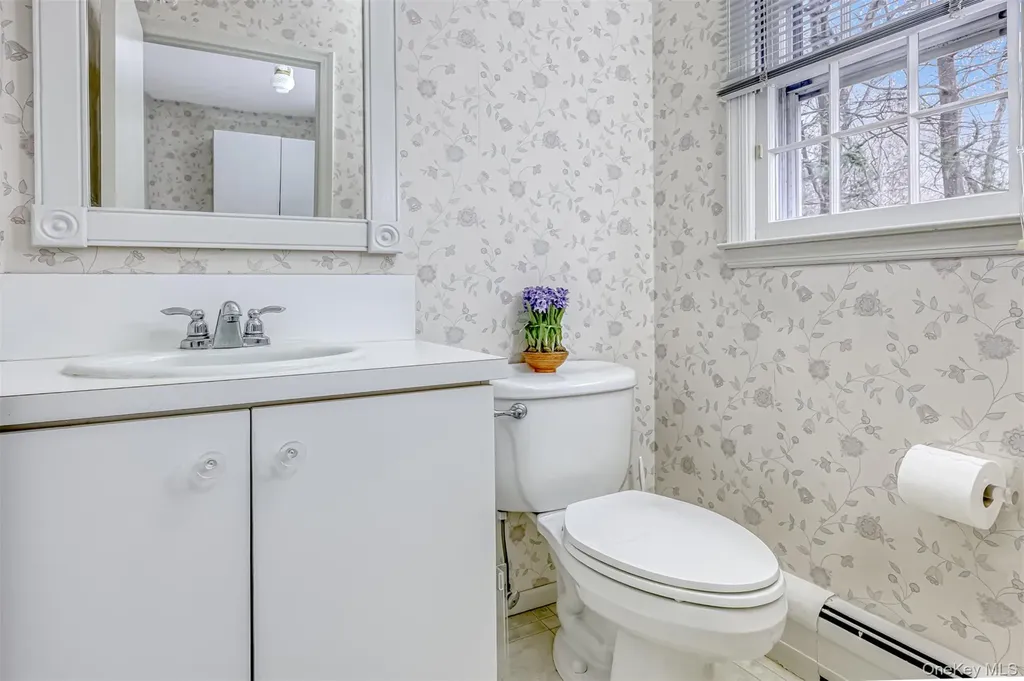 16 Kings Gate Road Suffern NY 10901