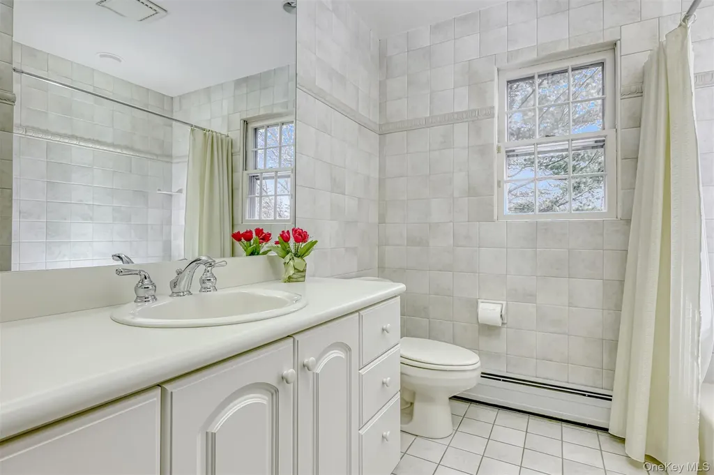 16 Kings Gate Road Suffern NY 10901