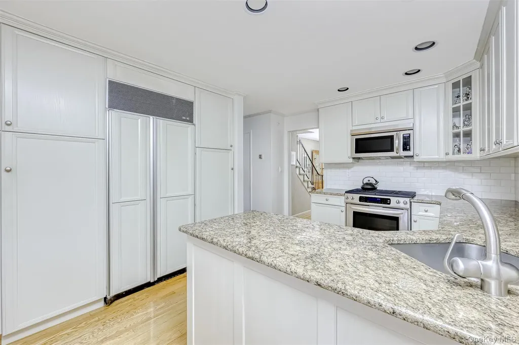 16 Kings Gate Road Suffern NY 10901