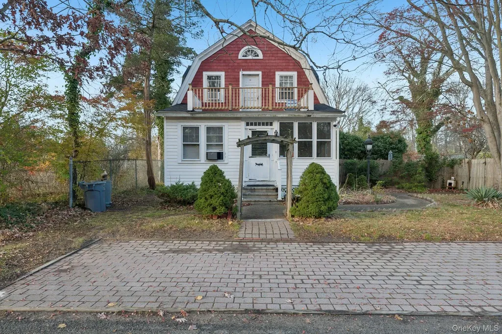 83 Elm Road E Mastic Beach NY 11951