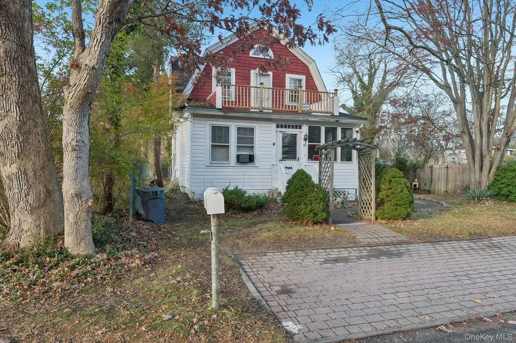 83 Elm Road E Mastic Beach NY 11951