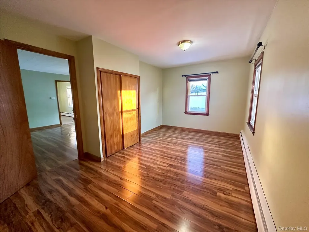 111 Round Hill Road Florida NY 10921