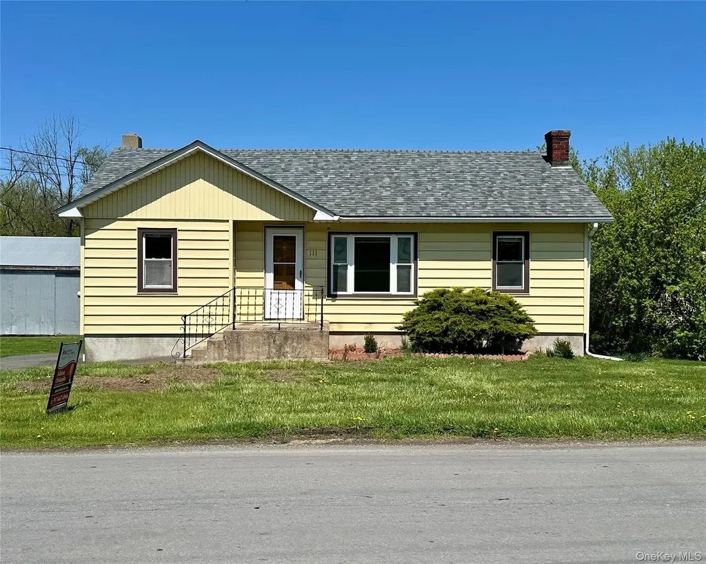 111 Round Hill Road Florida NY 10921