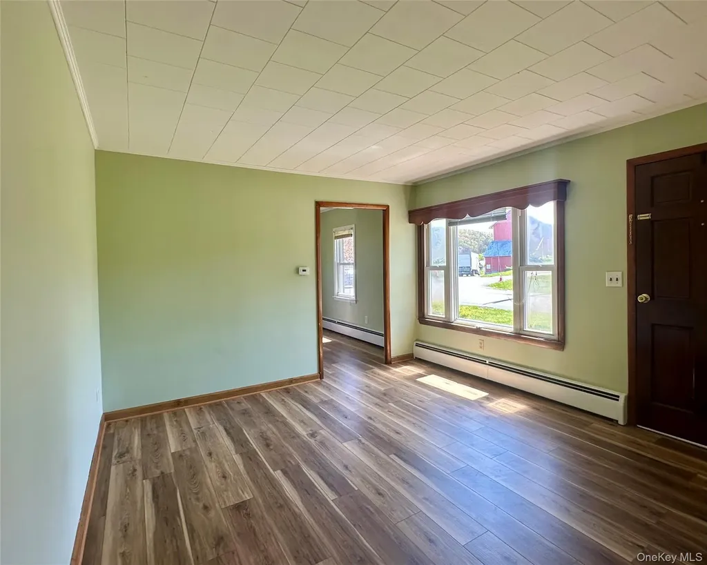 111 Round Hill Road Florida NY 10921