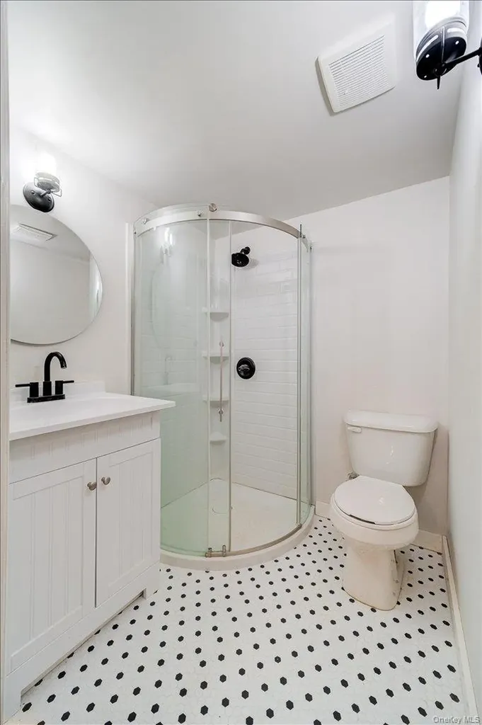 43 North Road Tillson NY 12486