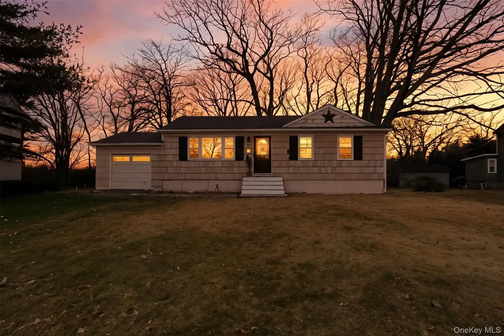 22 Hovenkamp Avenue Nanuet NY 10954