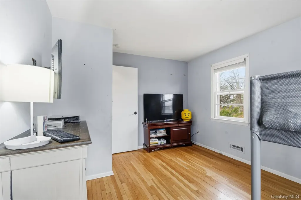 22 Hovenkamp Avenue Nanuet NY 10954