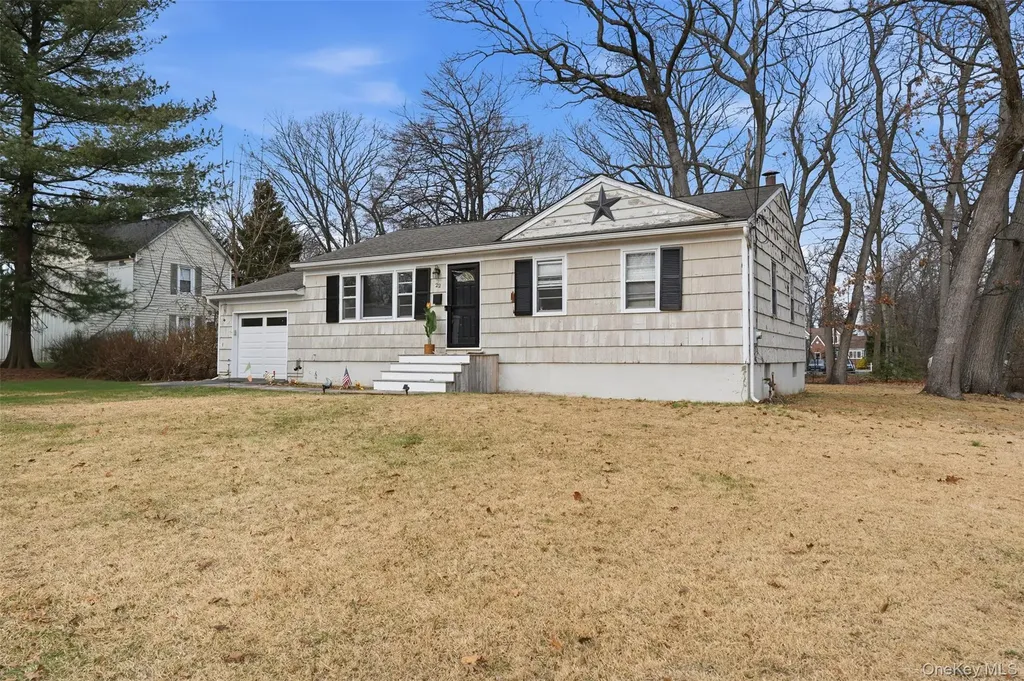 22 Hovenkamp Avenue Nanuet NY 10954