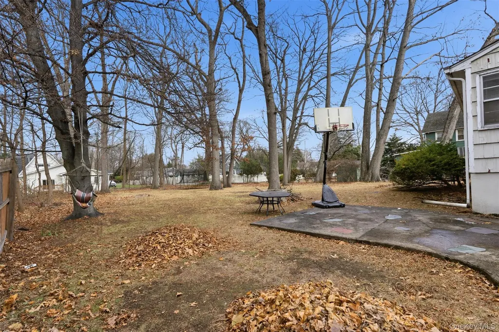 22 Hovenkamp Avenue Nanuet NY 10954