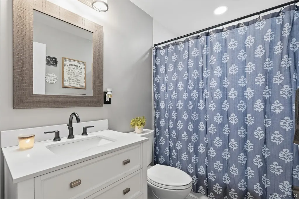 22 Hovenkamp Avenue Nanuet NY 10954