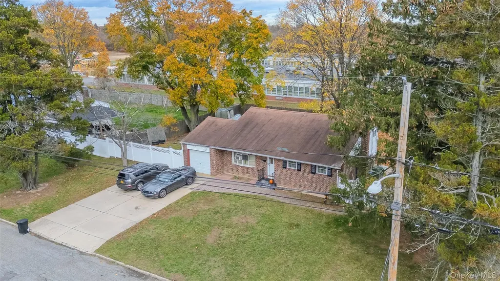 1563 Baldwin Boulevard Bay Shore NY 11706