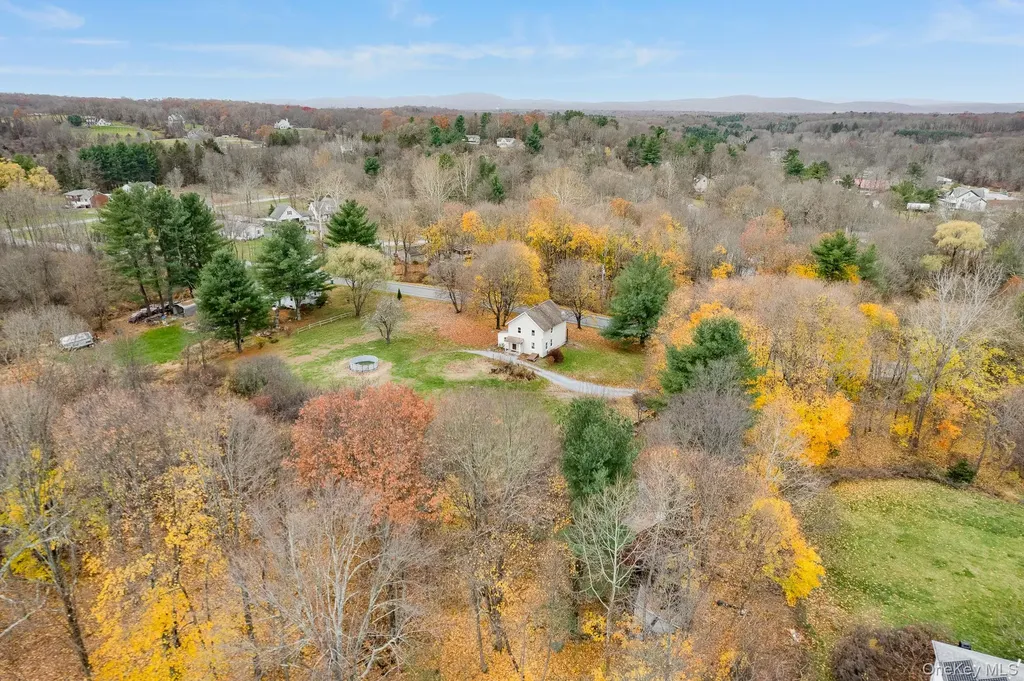 284 S Quaker Lane Hyde Park NY 12538