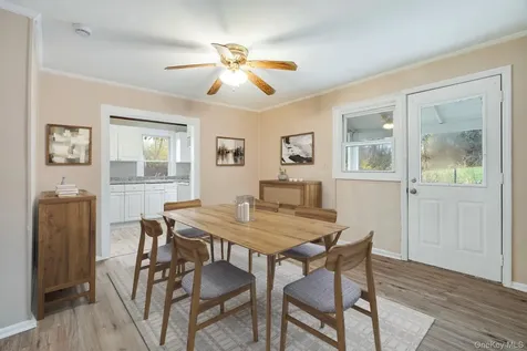 284 S Quaker Lane Hyde Park NY 12538