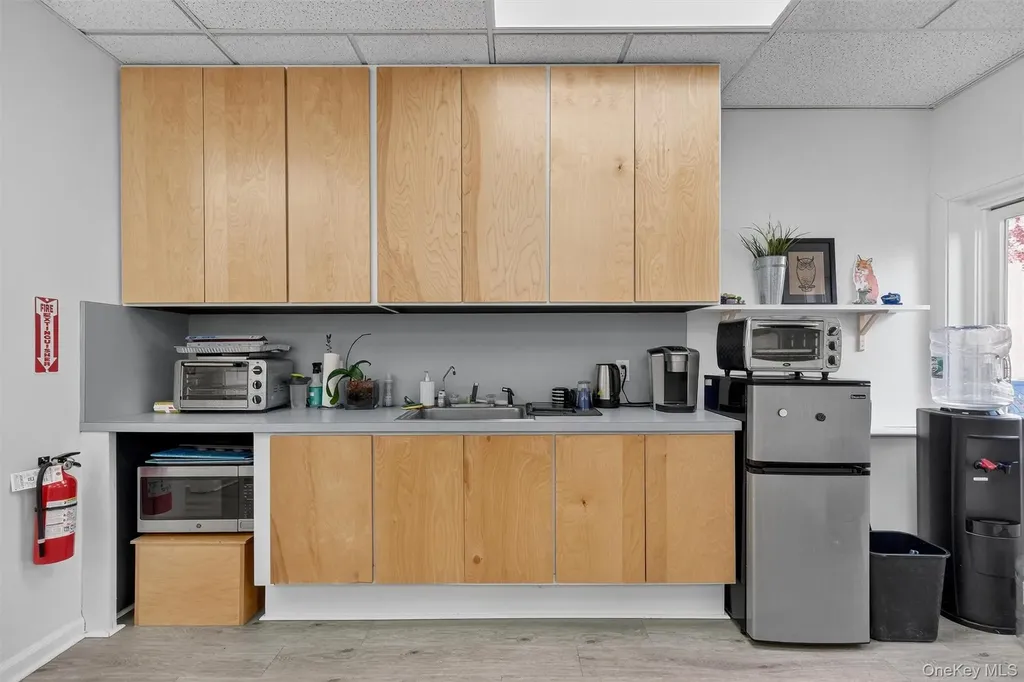 527 Route 22 Pawling NY 12564