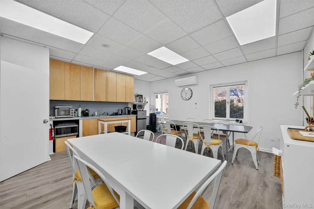 527 Route 22 Pawling NY 12564