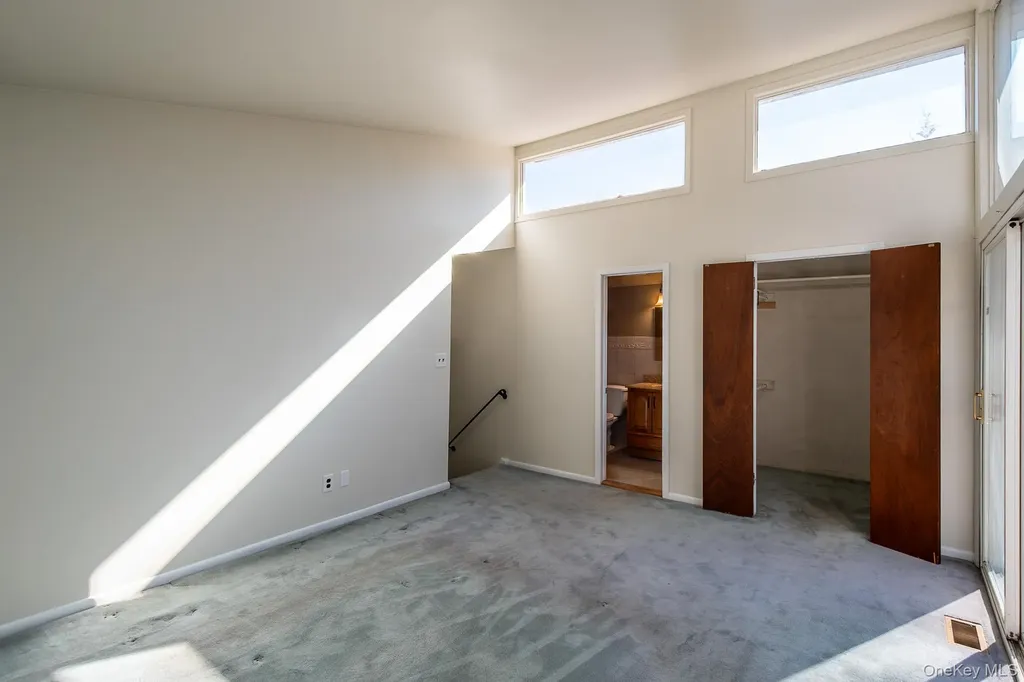 83 Edgepark Road White Plains NY 10603
