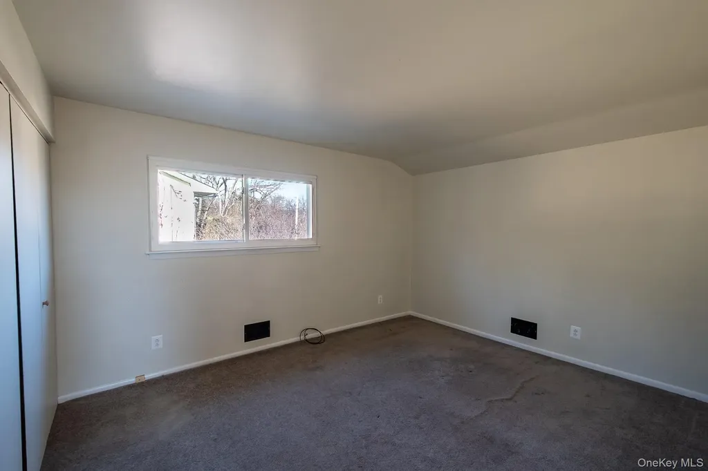 83 Edgepark Road White Plains NY 10603