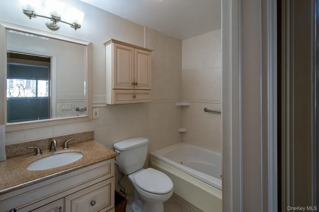 83 Edgepark Road White Plains NY 10603