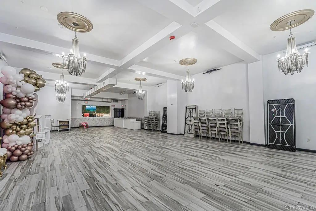 365 Atlantic Avenue Freeport NY 11520
