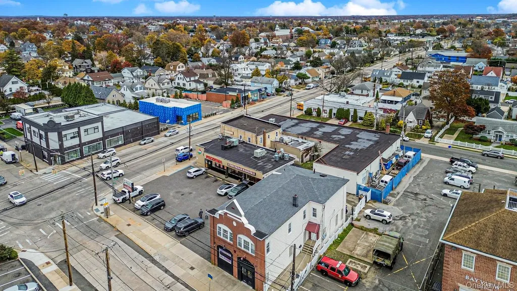 365 Atlantic Avenue Freeport NY 11520