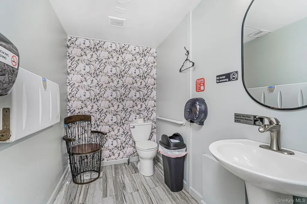365 Atlantic Avenue Freeport NY 11520