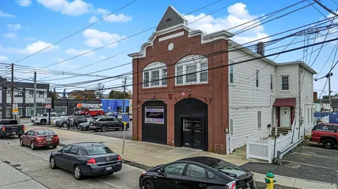 365 Atlantic Avenue Freeport NY 11520
