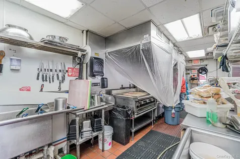 365 Atlantic Avenue Freeport NY 11520