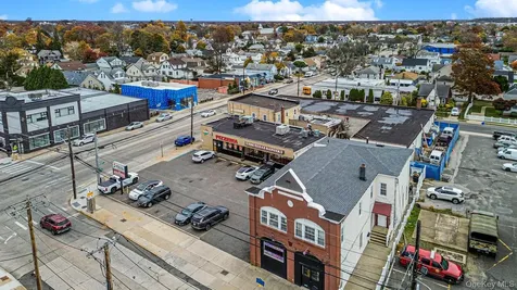365 Atlantic Avenue Freeport NY 11520