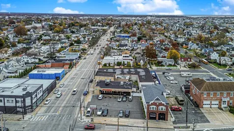 365 Atlantic Avenue Freeport NY 11520