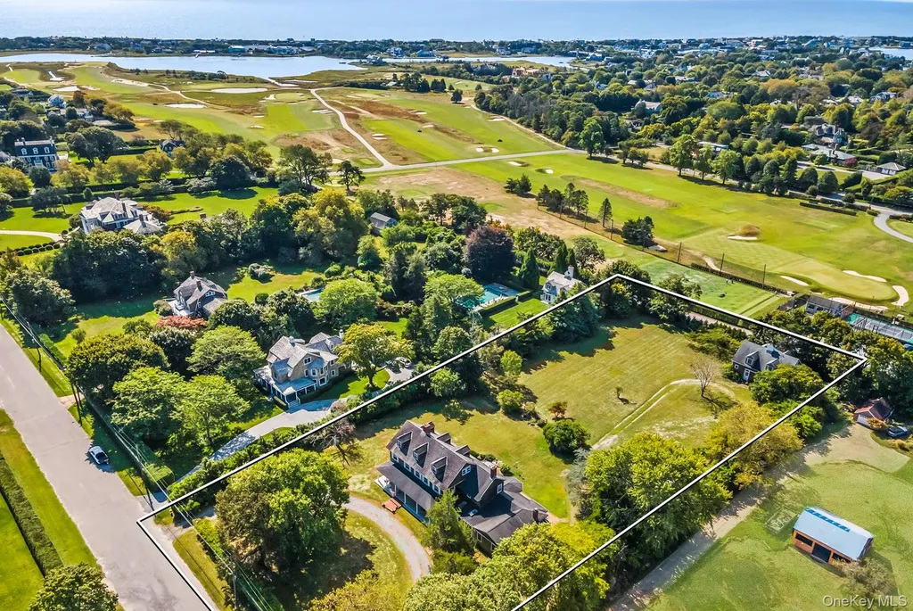 11 Shinnecock Road Quogue NY 11959