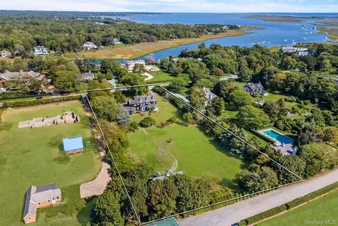 11 Shinnecock Road Quogue NY 11959