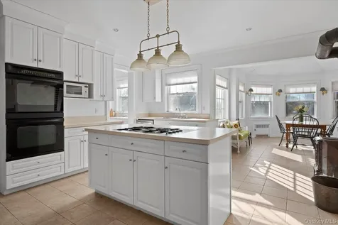 11 Shinnecock Road Quogue NY 11959